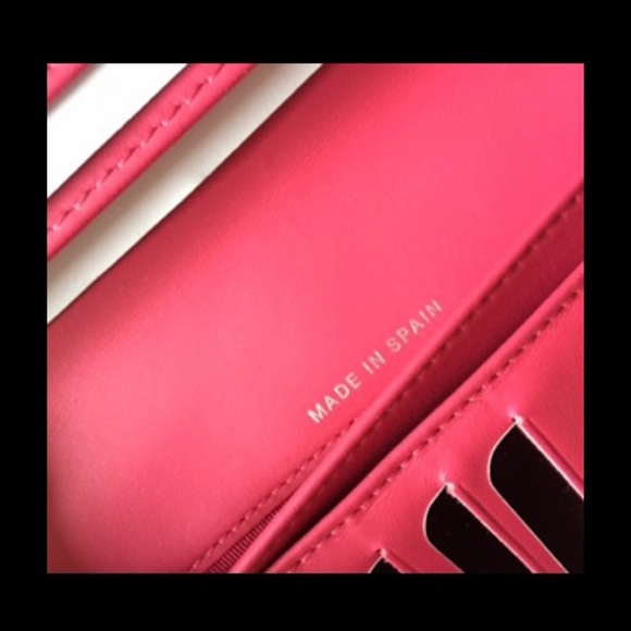 Authentic 100% Chanel Wallet Patent Leather Pink - Picture 5 of 5